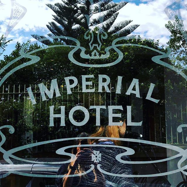 Reflecting on the week that was! Don’t forget tomorrow being Monday to pop in for one of our lunch special if the day that’s light on the wallet 💰.... Daily lunch special Monday - Friday $12

#sundayfunday #paddington #sydneypubs #localssupportingloc… bit.ly/2DAp0bO