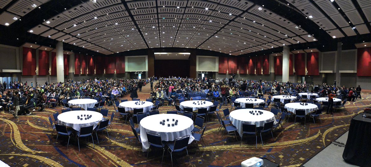 DrChrisMurphy's tweet image. I definitely had the best seat in the house. Kudos to 900+ of the nation’s top math students (and families) for their efforts! #MathCON2019
