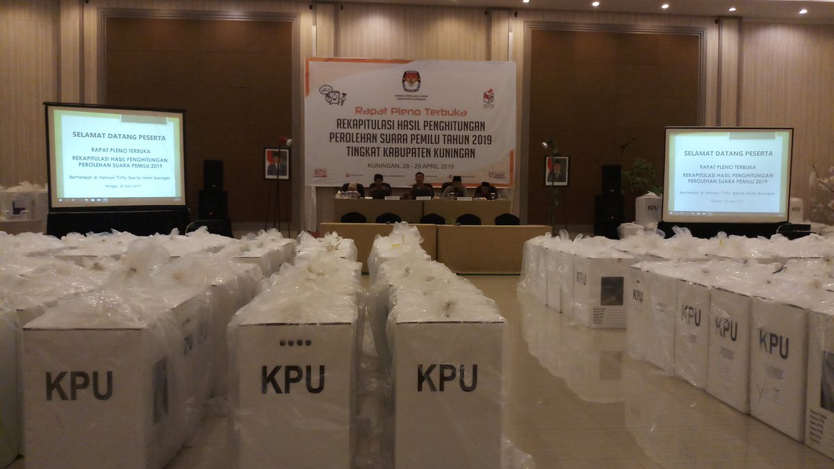 golkarkuningan1's tweet photo. Rekapitulasi Hasil Penhitungan Pemilu 2019 Kab. Kuningan. Cc. Ketum @Airlangga_4G @kangagun @Golkar5 @PartaiGolkar @DediMulyadi71 https://t.co/ByFWOQfXs7