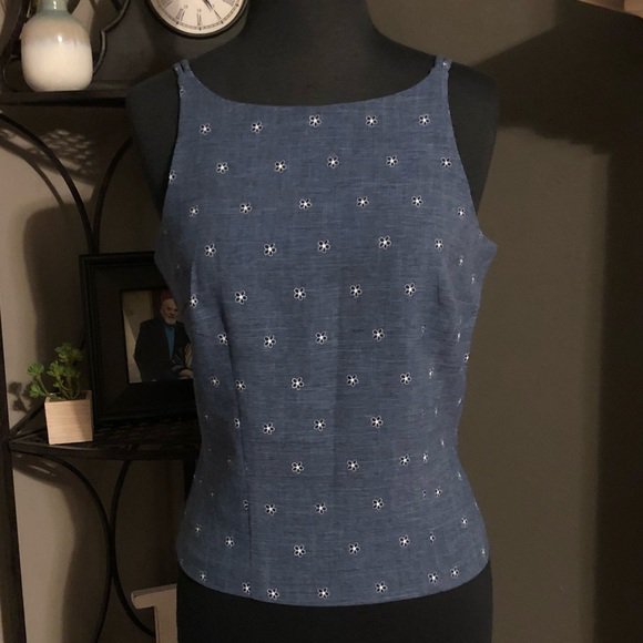 CaitlinClerque's tweet photo. So good I had to share! Check out all the items I'm loving on @Poshmarkapp from @TorreJohnson #poshmark #fashion #style #shopmycloset #buyertoo #underarmour #missposh: https://t.co/Ag8sP2kca4 https://t.co/XWhA6NgEKi