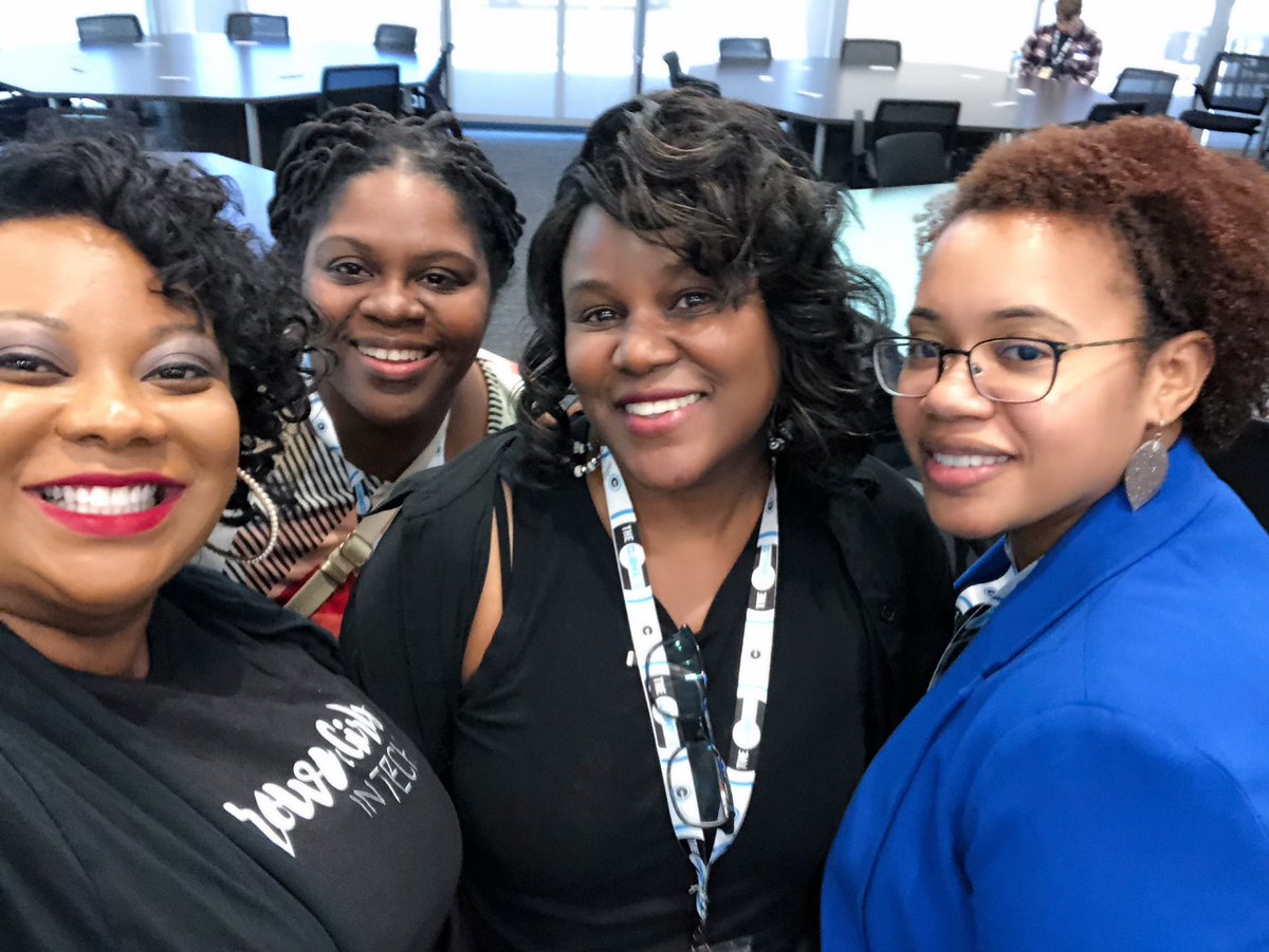 browngirlsntech's tweet photo. Conversation pushed. β
#sodevcon #browngirlsintech https://t.co/Zu6rYT5Qla