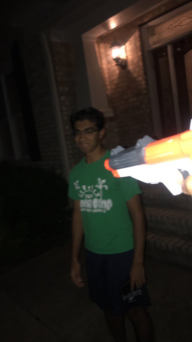 guccigang4nerf's tweet photo. ❇️Gucci Gang❇️ has found it's first victim! Shaan "Band Kid" Stephens of Stampede was caught lacking outside his house while for looking for a flashlight🔦. 
Time: Saturday April 27 9:35 PM 🕤
Shooter: Clayton Walter
🔫✅💯‼️ @NerfFalcon https://t.co/cnseYbzmjS