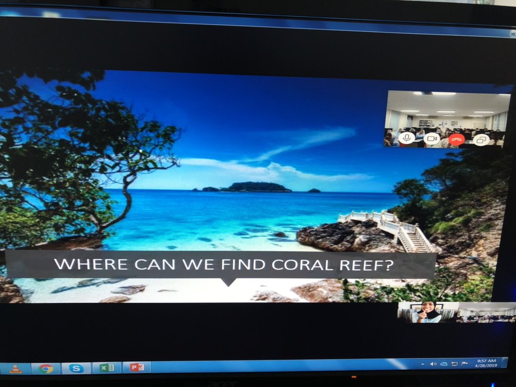 azrul8work's tweet photo. Skype with expert : Puteri Nirshazmimi binti Zaidi Marine biologists University Malaysia Terengganu (UMT). Coral is animals. After coral planting #EarthDay2019 #MicrosoftEdu #afterE2 save our coral https://t.co/f7tzxHwTbD