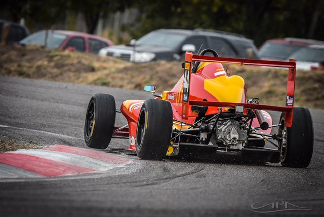 fotokart's tweet photo. MOGGIA LLEGO 6to EN RÍO NEGRO @GuidoMoggia @McDonalds_Ar
#formula20
Guido Moggia finalizó 6to en la Carrera 1 de la segunda fecha del Campeonato Argentino de la Fórmula 2.0
Informe de prensa 👇
https://t.co/J54kQPfl8D https://t.co/REFf5s4bGE