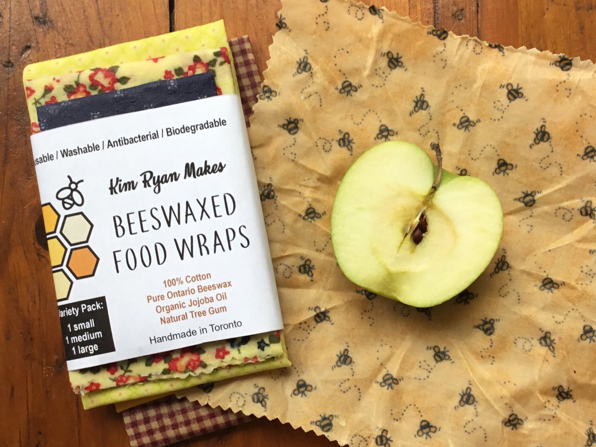 KimRyanMakes's tweet photo. Two great ways to help you to reduce plastic use: Eco friendly #beeswaxed #foodwraps and #handmade market #totes.
.
.
Check us out on Sunday April 28 at the @leslievilleflea at the @DistilleryTO.
.
.
#distillerydistrict #leslieville #corktownto #handmadeintoronto https://t.co/ojrlQs8NuR