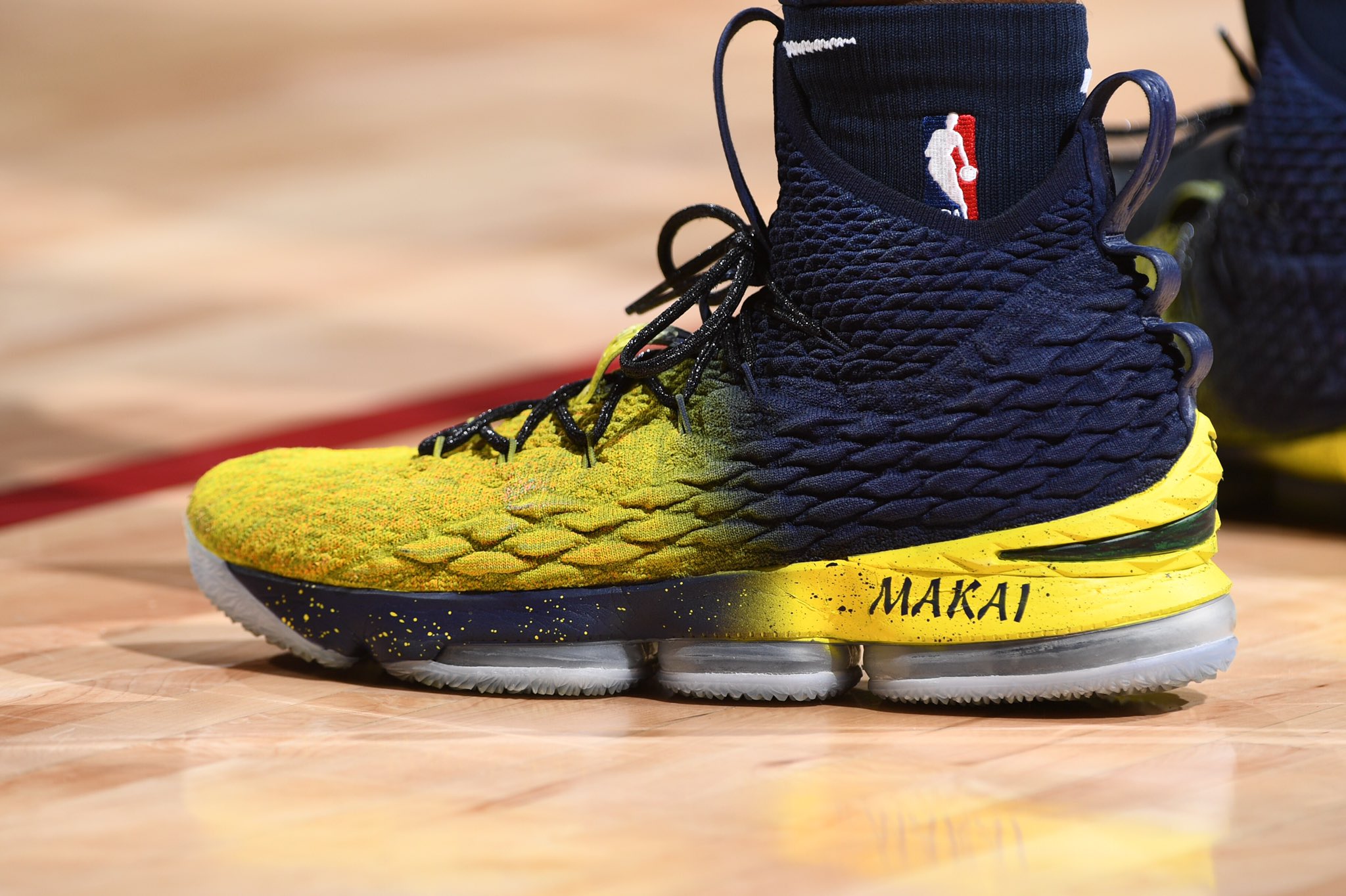 Lebron 15 yellow hot sale