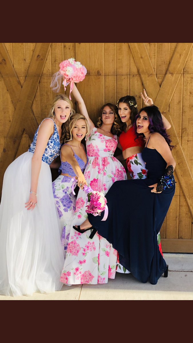 SkylarThreadgi1's tweet photo. Couldn’t have asked for a better prom.💕 https://t.co/PQZ5EY8SMq