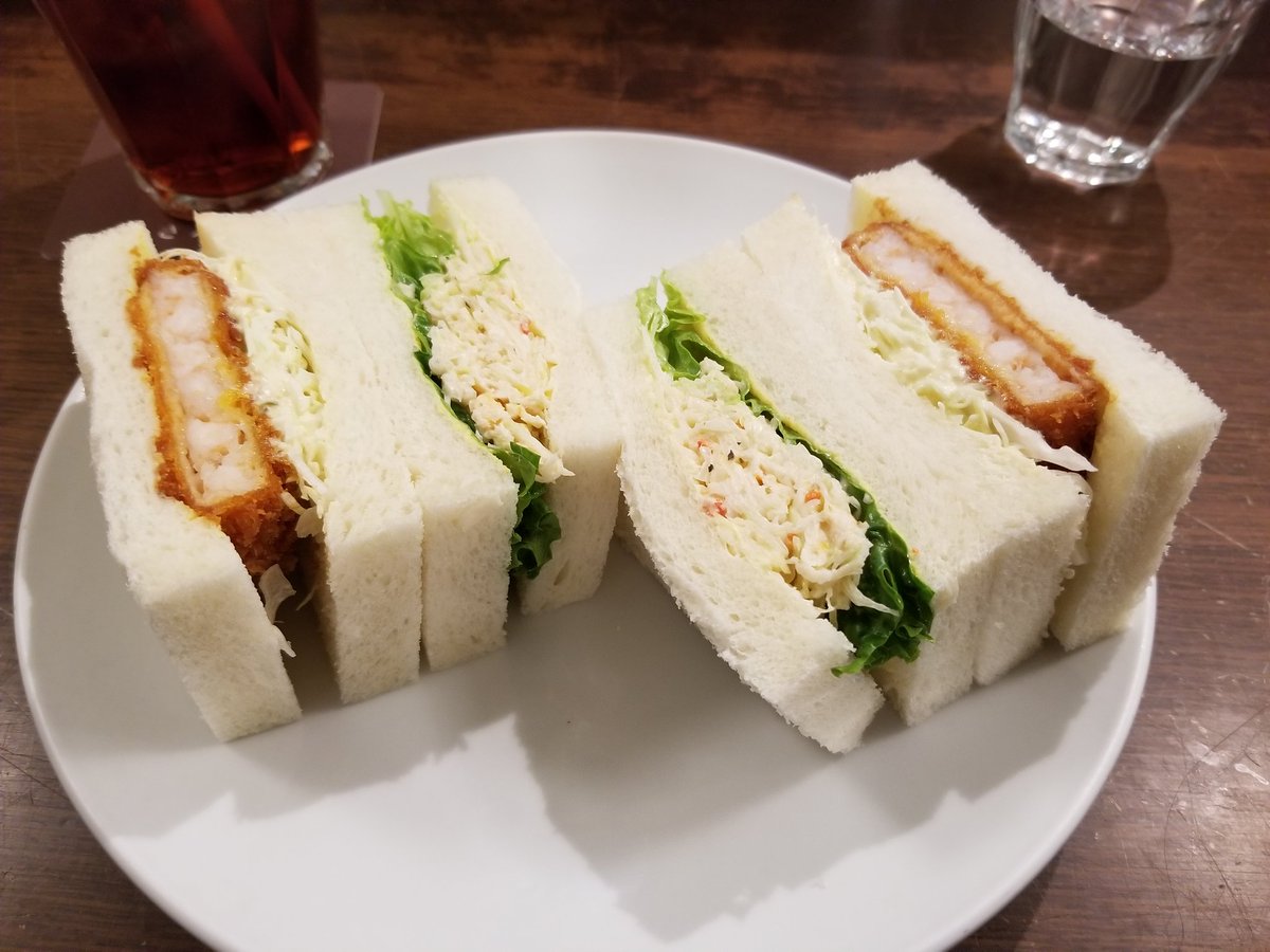 galuda0178's tweet photo. 朝食はタラバガニのサンドウィッチ！ https://t.co/eS3P5jDM90