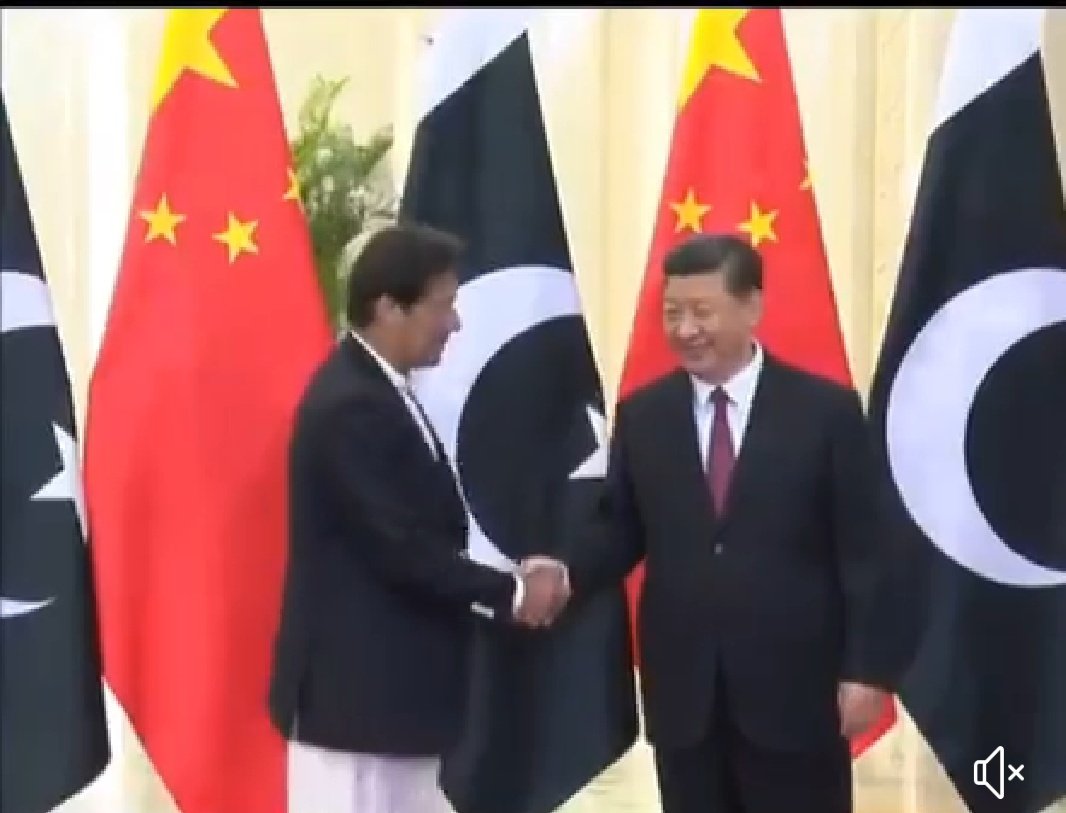 Dear Mr. PM say higher than Himalayan and deeper than the sea in front of the president....? 😁 #PakistanChina