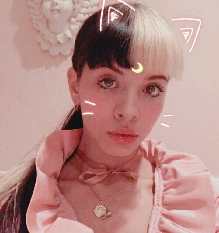  HAPPY BIRTHDAY MELANIE MARTINEZ! 1995.4.28   