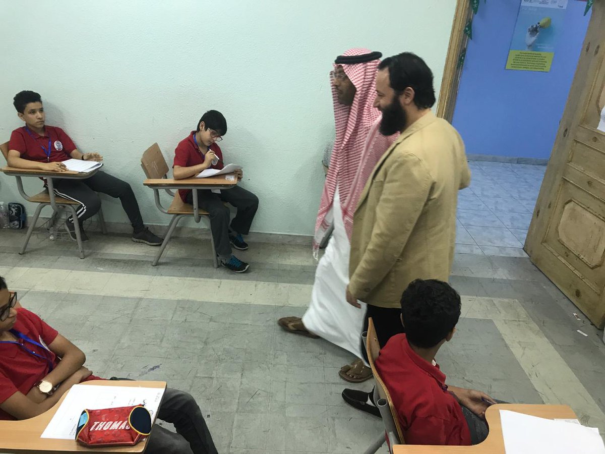 BAIS_Boys's tweet photo. The First Day of the Second Week of BAIS Fainal Exams
اليوم الأول من الأسبوع الثانى للإختبارات و جولة تفقديه لقائد المدرسة / الأستاذ عامر الشهرانى والمدير الأكاديمى الأستاذ/ تامر مصطفى
Good luck, boys
@privateedu12 https://t.co/CduRxfFmaw