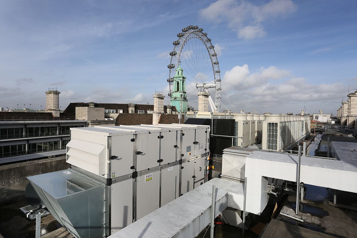 cshvac_ltd's tweet photo. County Hall - The client having total faith in our design capability gave us the full design and build contract and we were very quickly hard at work completing the 68000 sq ft design. 
#AirConditioning #AirCon #AirConditioningInstaller #AirConInstaller #HVAC #AirConFitter 😎☀️ https://t.co/irFp3kfUQD