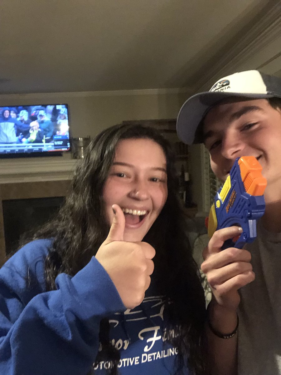 bvw2019's tweet photo. In case you’re wondering, she’s my ex now #SorryNotSorry https://t.co/5wH2oDDo2P