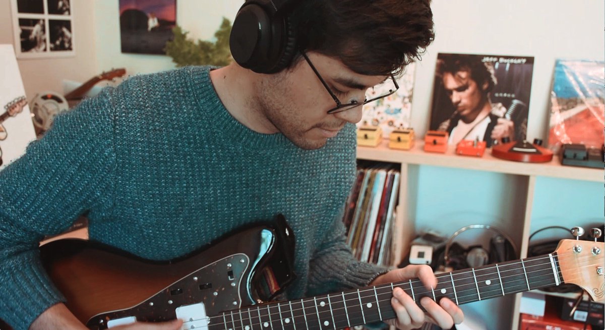 Audeara's tweet image. Sunday sessions of the best kind. ⁣
⁣
Our A-01 headphones come with both 3.5mm audio adapter and audio cable, enabling you to connect your #Audeara headphones directly to your amplifier or pedal. Hear every note crisply, privately and perfectly attuned to you. ⁣
⁣