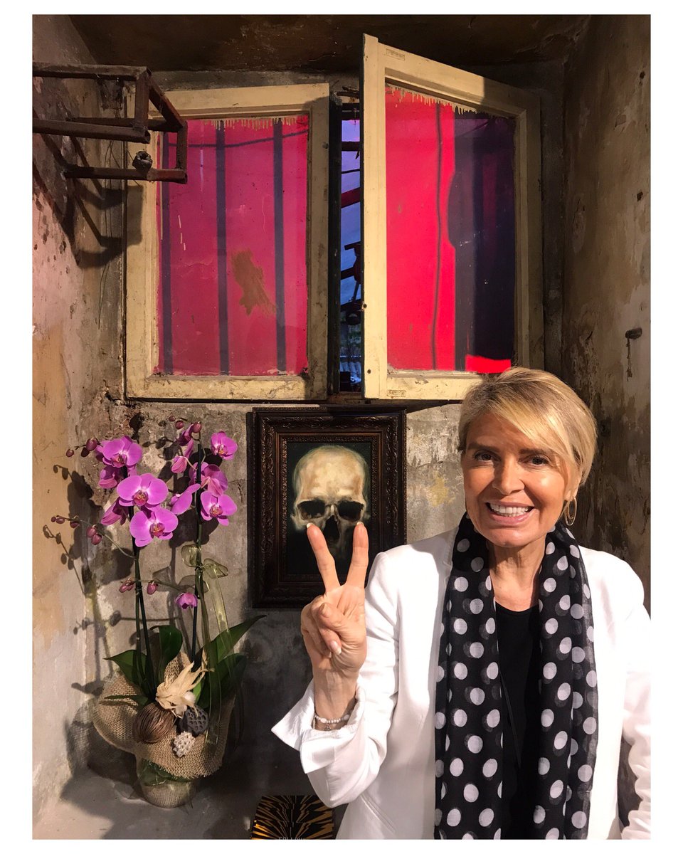 inciaksoy_'s tweet photo. @step_istanbul da SON gün KAÇIRMAYINNNN 💗#steplovesyou #steplovesfun 
#Repost @ARTtvComTr 
ARTtv Project olarak Step İstanbul’dayız. D1-403’e bekleriz  #followyourart  #arttvproject #affordableart #stepistanbul #arttvturkey @arttvstore @step_istanbul   @tomtomdesignhood https://t.co/CWdQugoYYh
