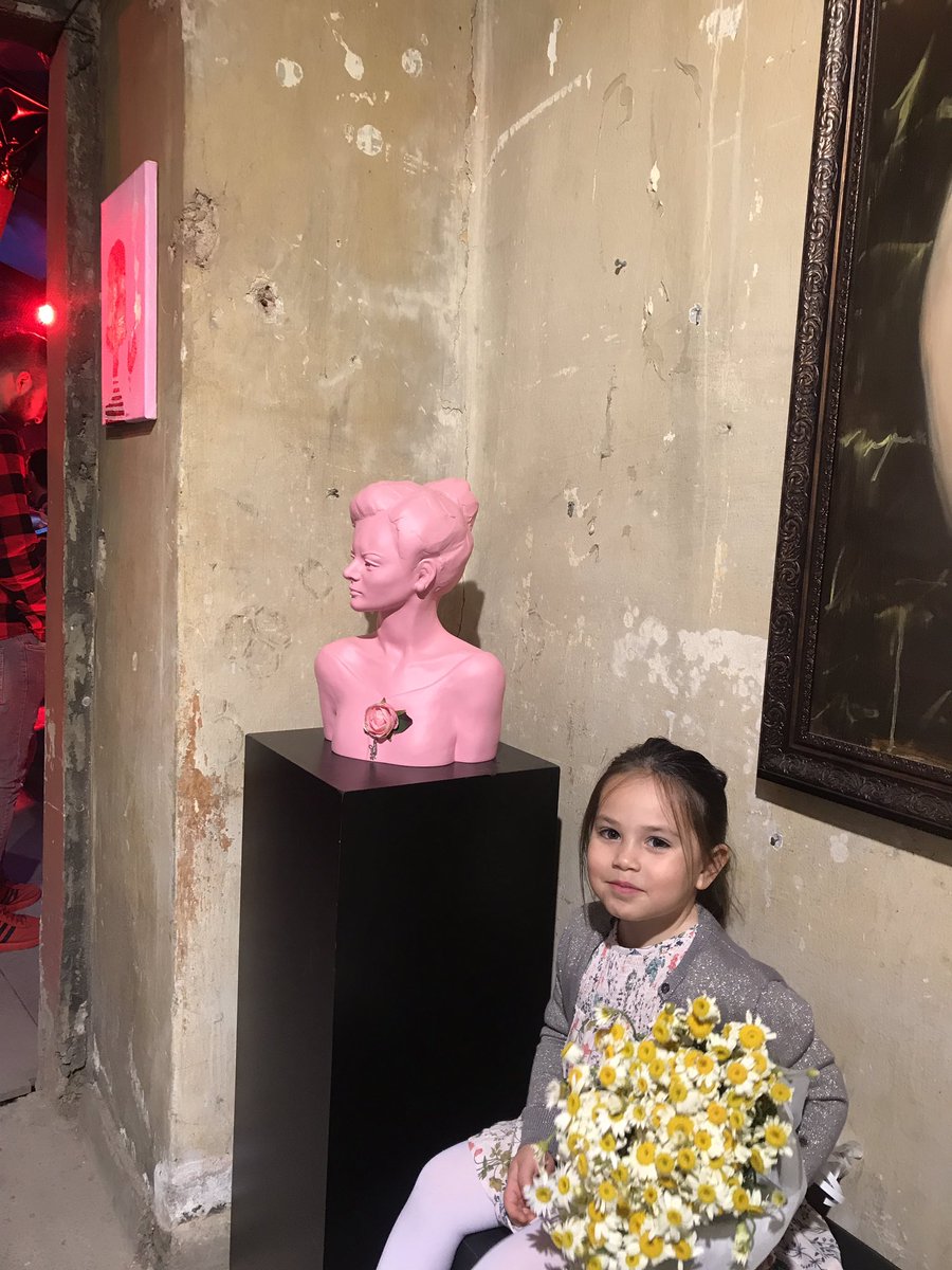 inciaksoy_'s tweet photo. @step_istanbul da SON gün KAÇIRMAYINNNN 💗#steplovesyou #steplovesfun 
#Repost @ARTtvComTr 
ARTtv Project olarak Step İstanbul’dayız. D1-403’e bekleriz  #followyourart  #arttvproject #affordableart #stepistanbul #arttvturkey @arttvstore @step_istanbul   @tomtomdesignhood https://t.co/CWdQugoYYh