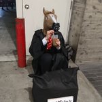 ハイポーションを作ってた馬犬のコスプレイヤーがいた!