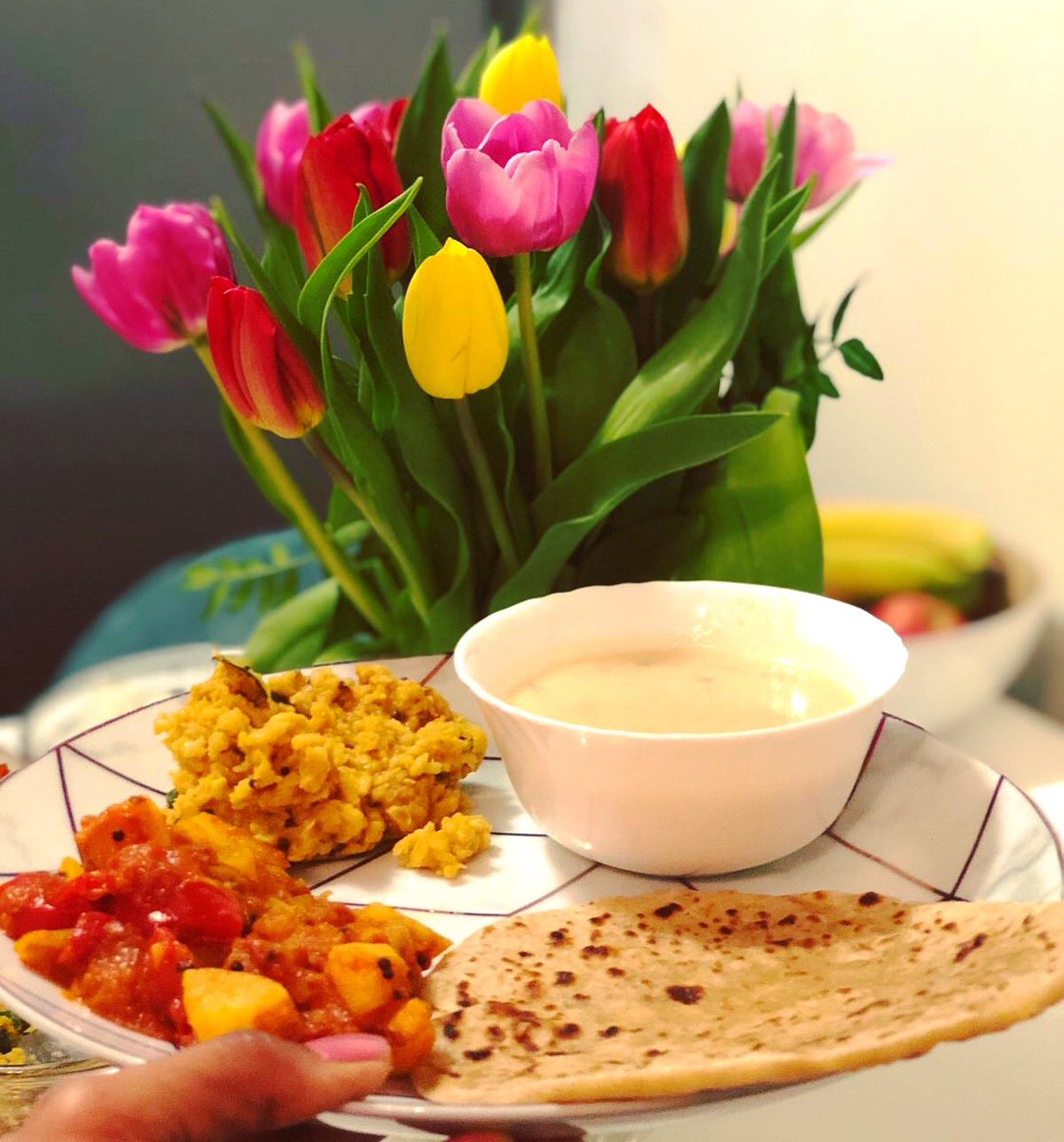 The pure pleasure &amp; enjoyment from flowers 💐 &amp; food
 #jeevacoconutoil  #flowerphotography #foodie