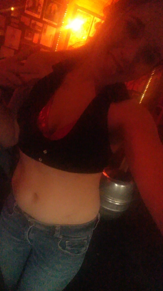 PFTaco's tweet photo. I'd apologize for filling everyone's feed with my #weirdkinkshit but I'm really not sorry... 💋
Had so much fun tonight 😁
#kinkshow #electric #electroplay #electrickink #wild #bestnightever #psychobitch https://t.co/tt6wp7qtwz