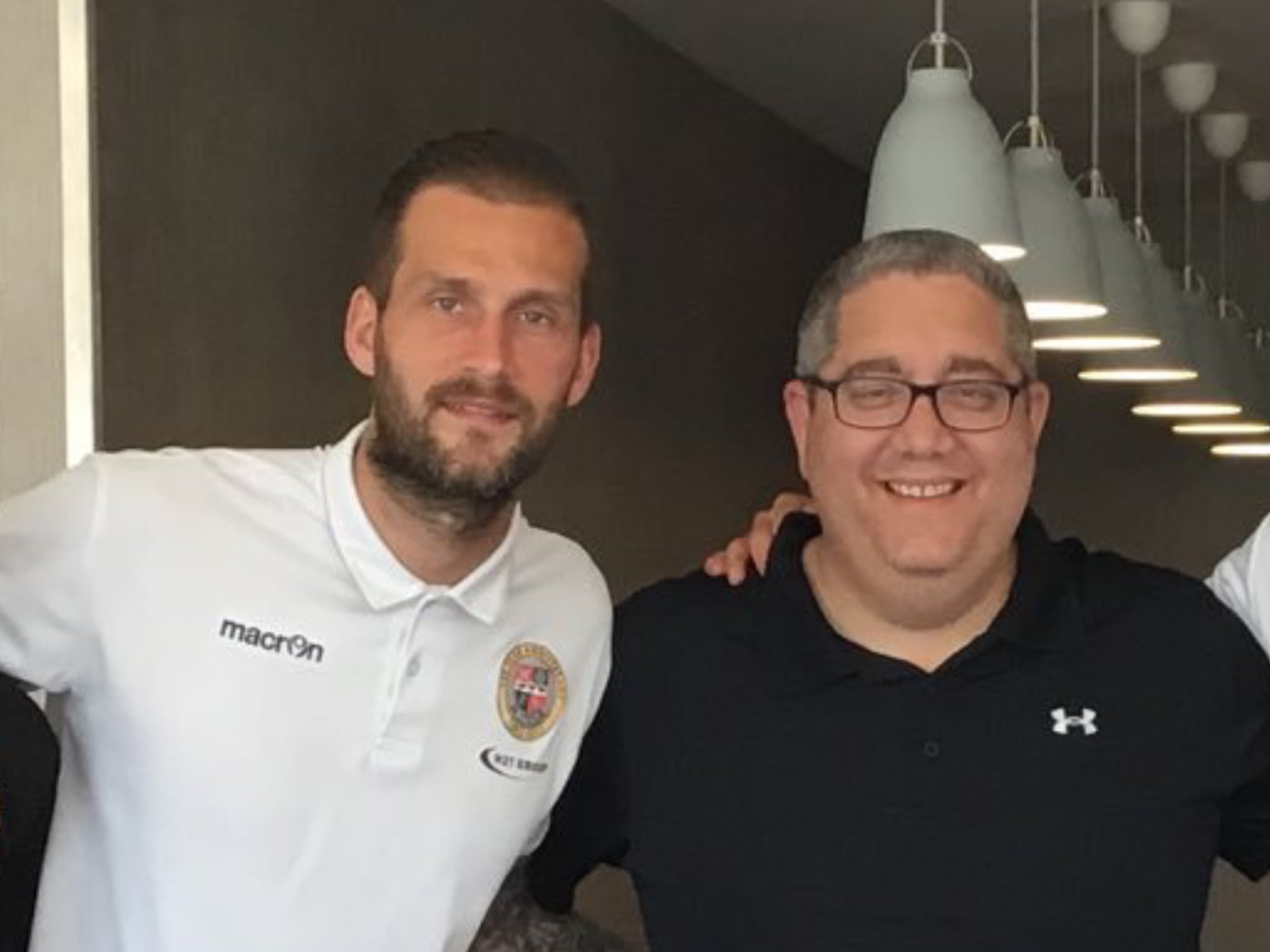 Happy 36th Birthday to former  defender Roger Johnson, have a great day my friend 