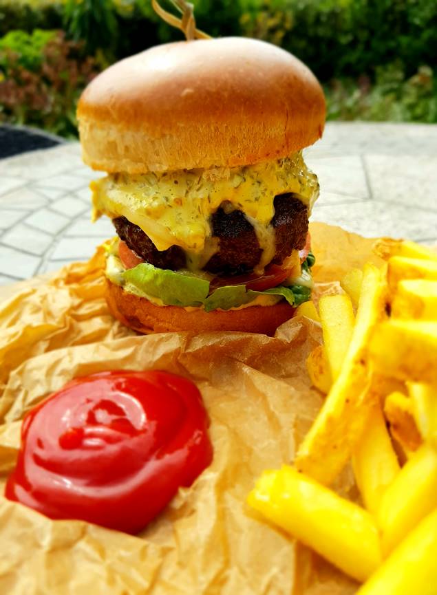 Clifford Freeman is a supporter of local native breeds which are grass fed. Research has found grass fed beef has higher concentrations of minerals and fatty acids which benefit our health. Beef from Clifford's Cattle are more accessible to customers in a new 'Meat Box' scheme.