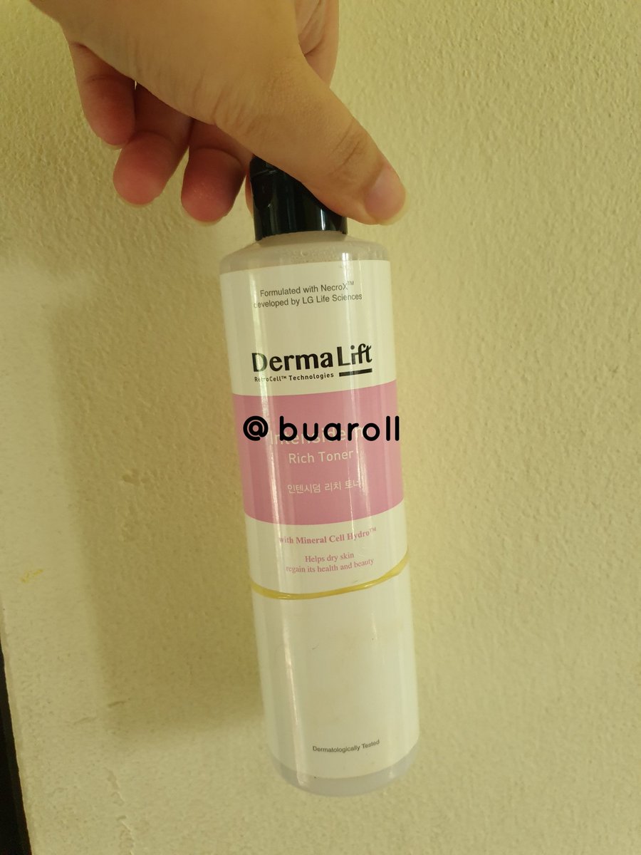 oh_mycheese's tweet photo. ส่งต่อค่า ขอคนรับได้น้า Toner #Dermalift แบบพี่ #xiumin 

เหลือเท่าที่รัดยางไว้ค่า 
200฿ ส่งฟรี
(ราคาเต��ม 5-600 จำไม่ได้😂)
#ตลาดนัดexo https://t.co/bEB2dd0cNv