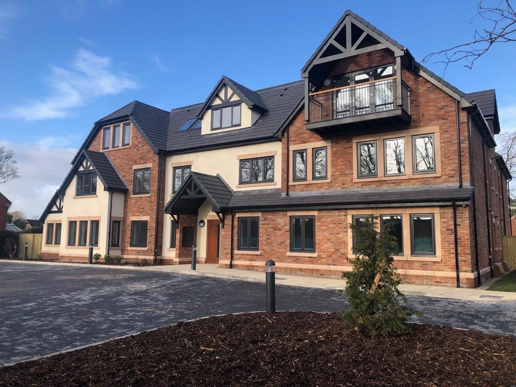 Garswood Manor is a unique, gated #newhomes development of just 12 luxury 2 bedroom #apartments located in Maghull, #Liverpool. Prices from just £200k. Click here to find out more socsi.in/KmFJq