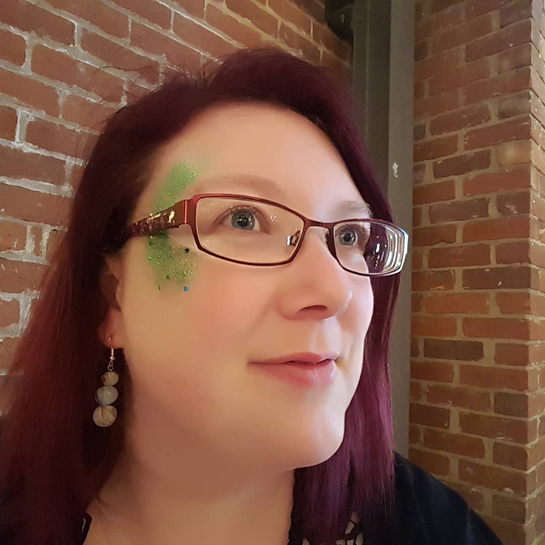 All ready to meet lots of couples at New Craven Hall with My Pretties UK event.
Been glittered by Nicola Whitfield MUA (cruelty free, eco-friendly).
See you all at 11am.
@humanistwedding
@Ceremonies_UK #weddingcelebrant #celebrantinleeds #weddingfair #yorkshireweddings #humanist