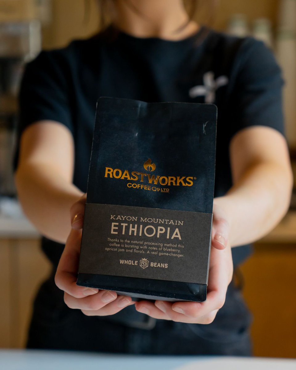 @RoastWorks_Coffee_Co Ethiopian Kayon Mountain retail bags and espresso in KIN+ILK Pontcanna &amp; St. Davids ☕️ 
#ReuseRevolution #Coffee #CafeLife #ThanksToCoffee #TheTrendyBarista #CoffeeAddict #CoffeeGram #CoffeeOfTheDay #BaristaHustle #InstaGood #CoffeeLover #SpecialityCoffee