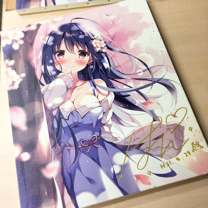 キャンバスアートサイン入れ中です🌸
平成最後なのでH表記にしてみました✨ 