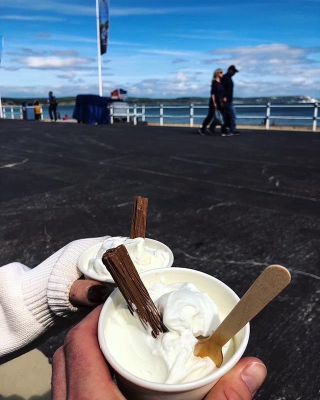 CharlieBiles's tweet photo. 🍨 https://t.co/o8AHcYeyJ2 https://t.co/IxbjHYh9Kz