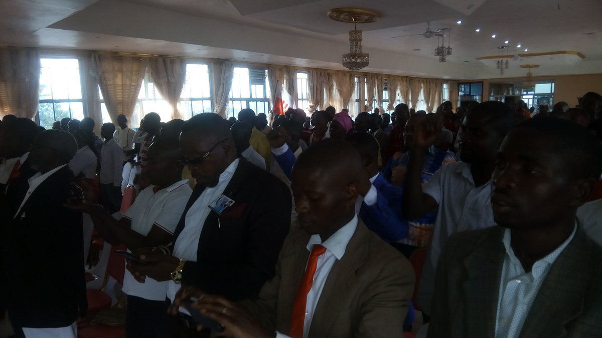 Cérémonie de remise des notifications de l'équipe de la Fédération UNC ville de Goma par <a href="/rodkisando/">RODRIGUEZ KISANDO</a> <a href="/VitalKamerhe1/">Vital Kamerhe</a>