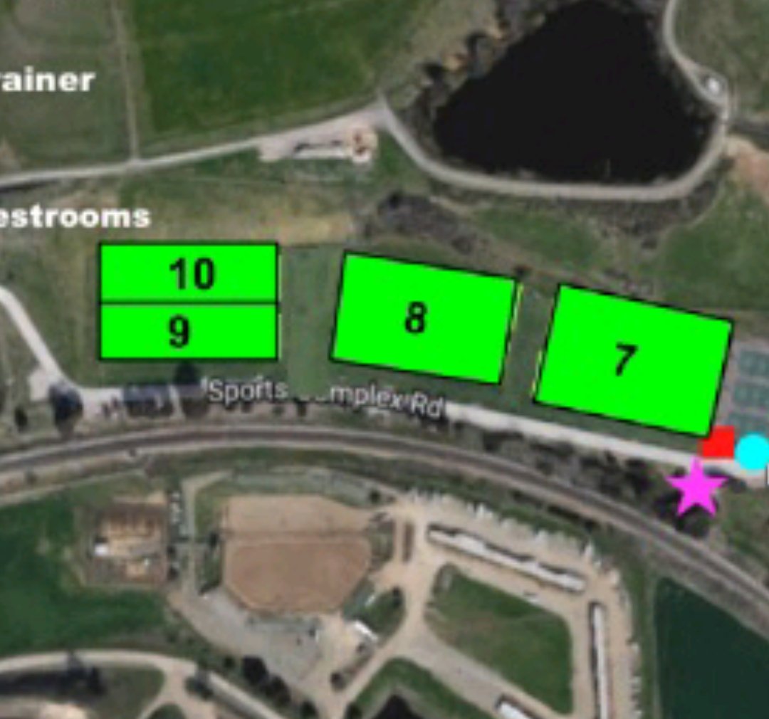 Interesting how the women's pool play games are not on regulation size fields 🤔 good thing all the men's teams took up the space they deserved <a href="/USAUltimate/">USA Ultimate</a>