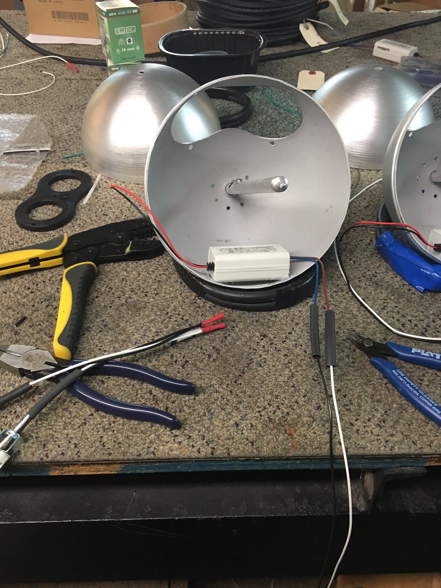 Luthier Work tweet media