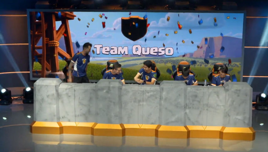 TeamQueso_CoC's tweet photo. ¡¡INCREIBLE!! ¡¡GENIAL!! ¡¡AVANZAMOS A LA FINAL!!

😱😱⚔️⚔️🧀🧀💪💪

@oscarvera84 se marca un plenazo en la última partida nivel DIOS y nos deja a todos sin aliento!!!
#ClashWorlds @ESLClashofClans https://t.co/3UD5eYk92f