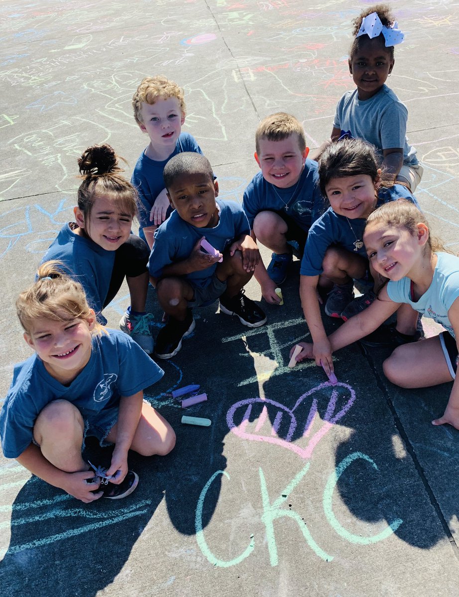 TaraHavard_'s tweet photo. Love my littles! Thank you @CrosbyKinder for an AWESOME for field day! We had so much fun! https://t.co/ruNXVmFZLA
