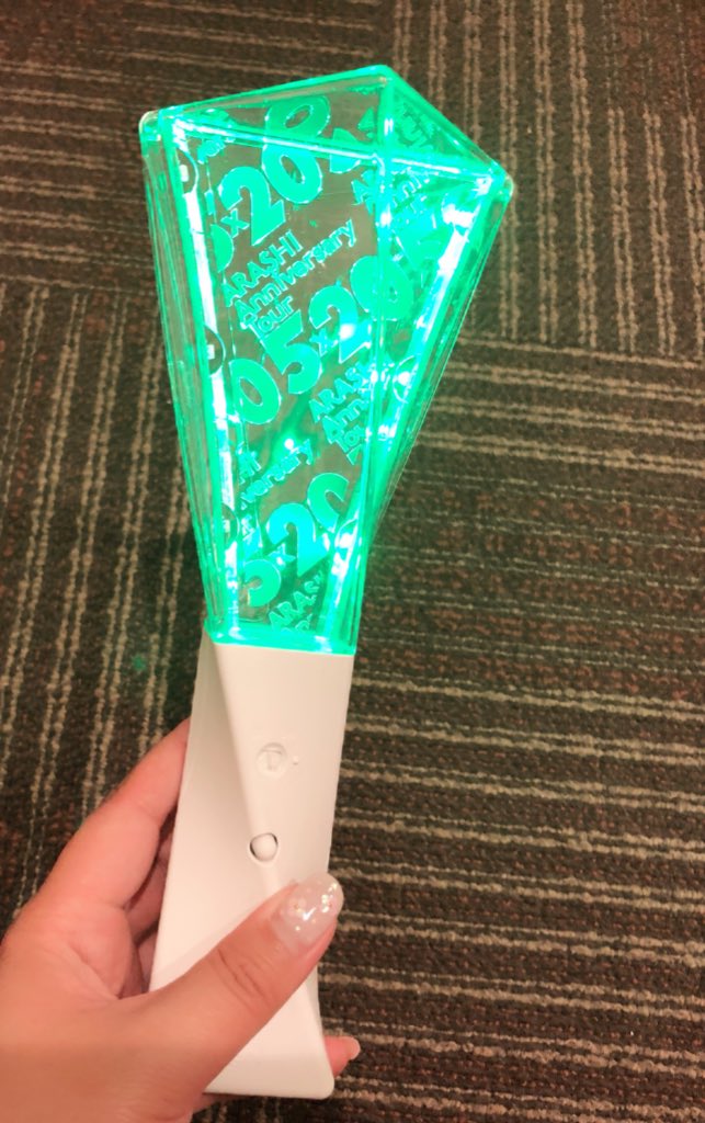 celica_ete's tweet photo. 5×20 平成最後のライブは嵐でした
あらこんも最後かも
たくさんのありがとうをもらったけど、こちらこそだよ！！
充実した休止期間を経て、再集合してくれることを願ってます💕
こんな素敵な最後を本当にありがとう！ https://t.co/jlxS0Tbsj6