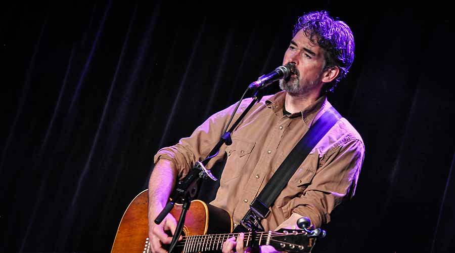 Vines_Marycrest's tweet photo. The great Slaid Cleaves. May 25, indoors at VOTM. Have a listen to one of our favorites.
Come support the best live music on the central coast, from ten feet away. 
Tickets are $25.00 link below
https://t.co/8lLSNVij7W https://t.co/TffvS9a6o5