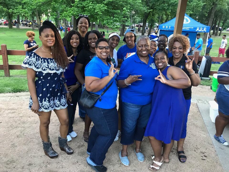 FortWorthZetas's tweet image. We had a great time at yesterday's Tarrant County Greek Picnic hosted by @NphcTC! #ZetaPhiBeta #PhiBetaSigma #NPHCStrongerTogether #FortWorthZetas #DFWZetas