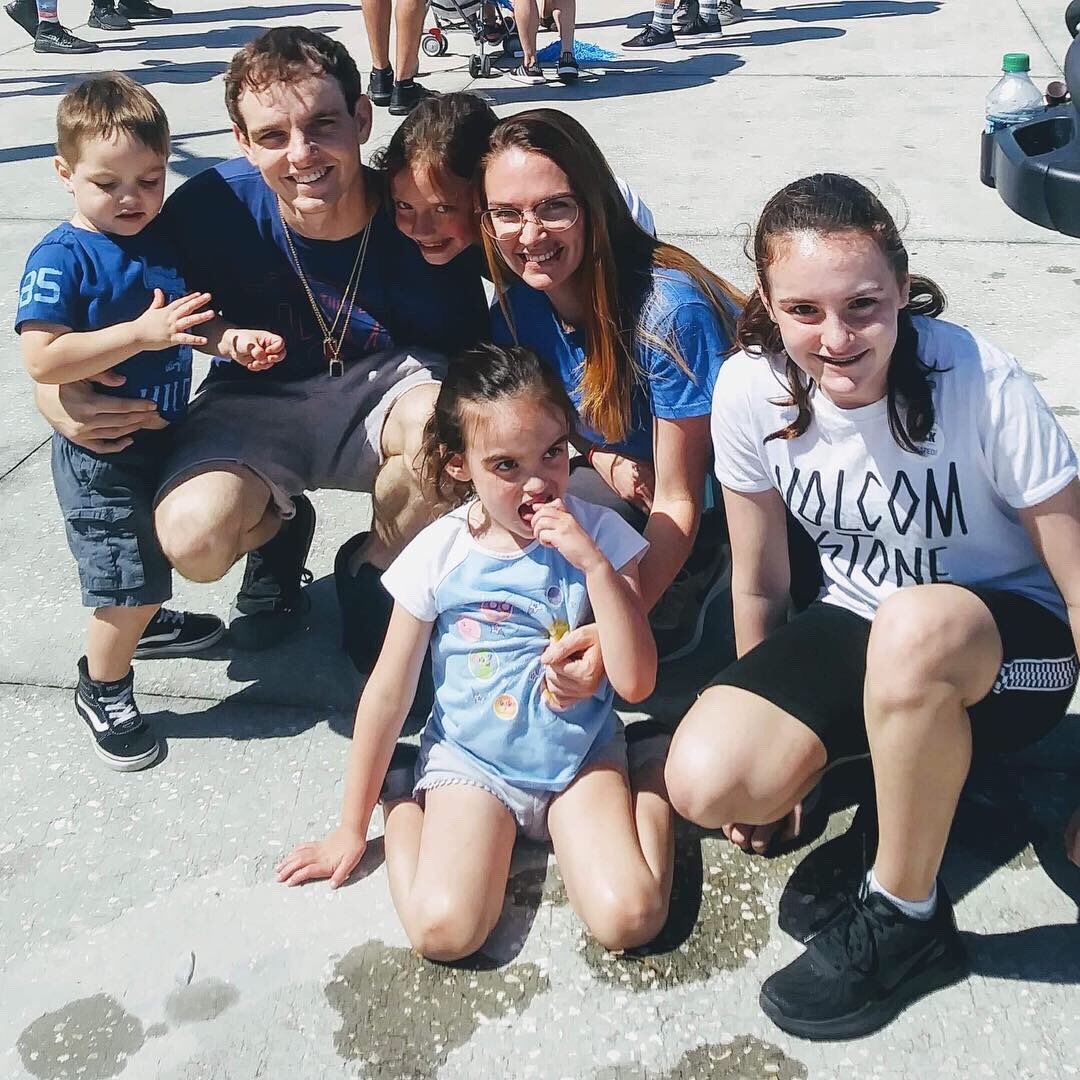 MaceraMalachi's tweet photo. Yesterday was fun w the fam #AutismSpeaksWalk #AutismAwarenessMonth #autismwalk2019 💙💙💙 https://t.co/8mzY3XIDyL