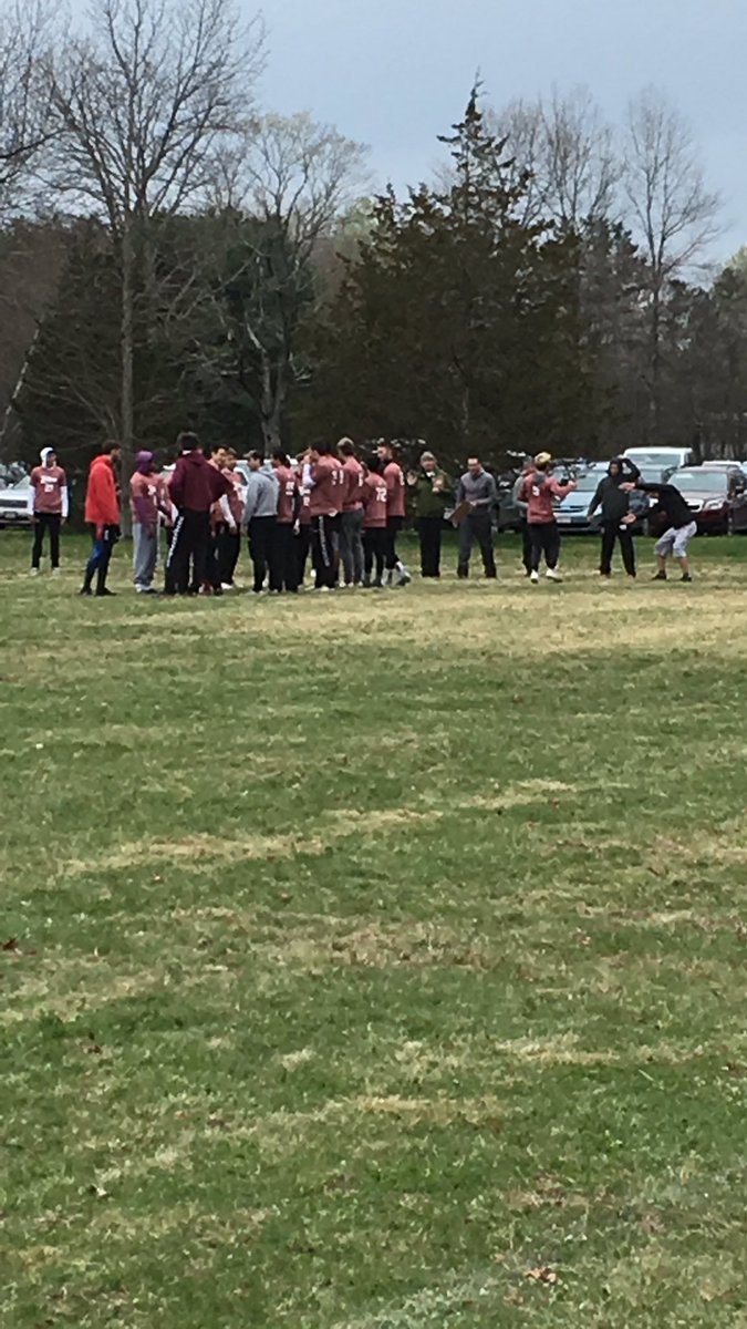 aint_so_bad's tweet photo. @UMassUltimateM calling lines before semis. #yeahzoo #gametogo https://t.co/LlASqghLFw