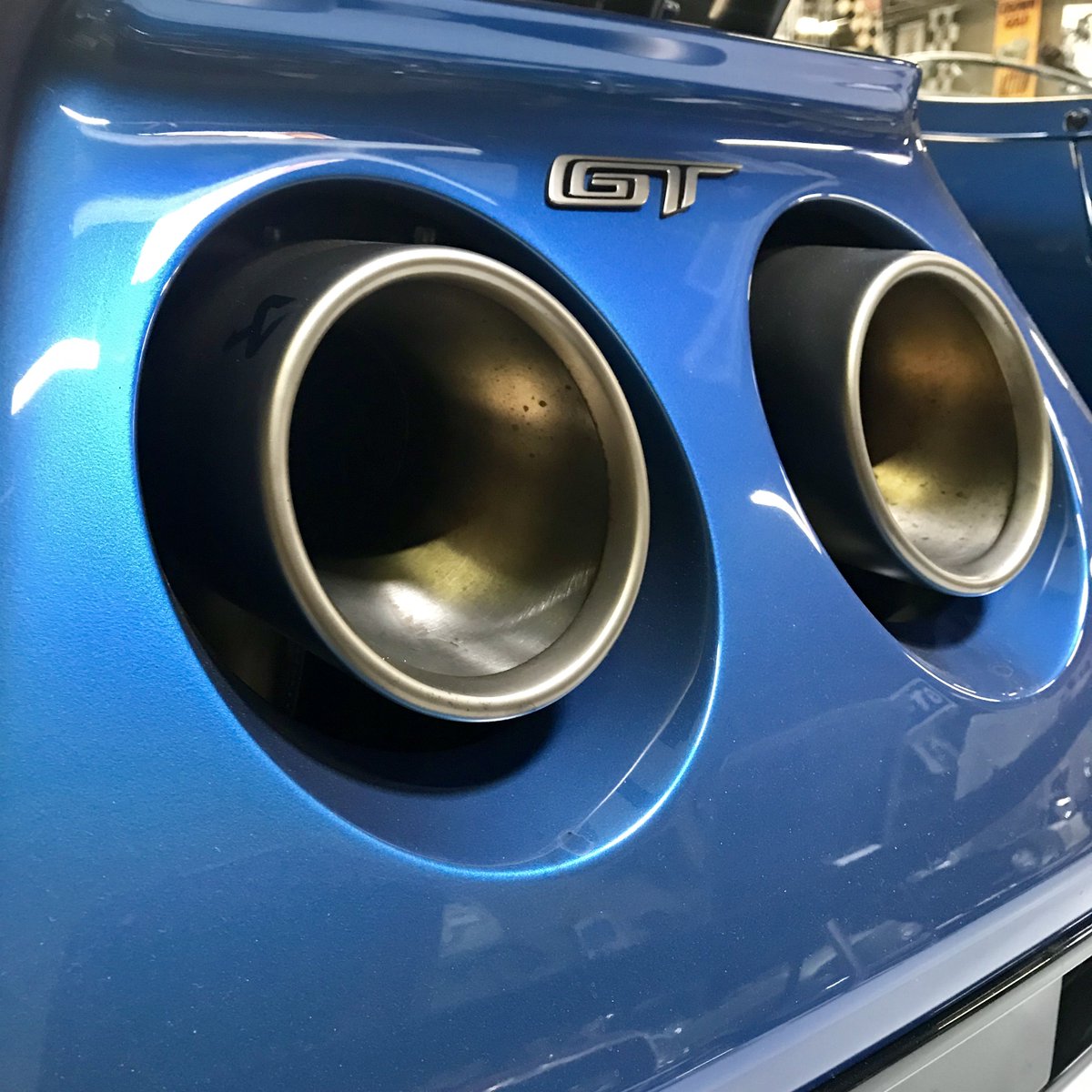 Titanium exhaust on a 2017 Ford GT.  #titaniumexhaust #cars #fordgt #ford #sportscar #cars #exoticcars #supercar #supercars #supercarlifestyle #dreamcar #luxurycarlife #supercarclub #supercarsdaily #carspushingthelimits #supercardriver #carsociety #superexoticcars #gt40 #fordgt40