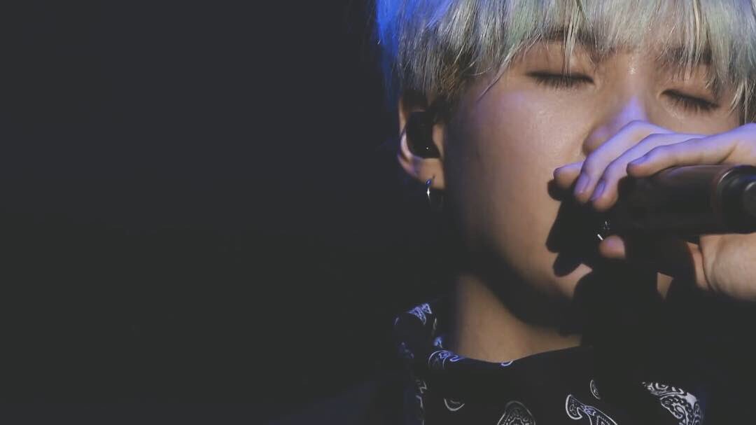 SHOUT_SUGA's tweet photo. NEVER MIND, SUGA https://t.co/khkLueGy18