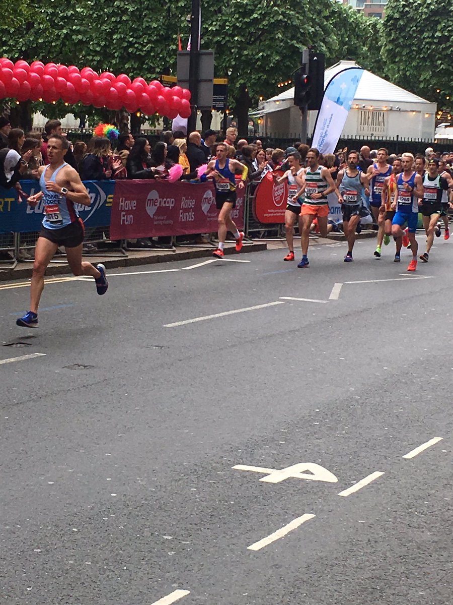 CommsCSLondon's tweet image. Great atmosphere tday #teamcs #LondonMarathon waiting for our Crimestoppers runners now!