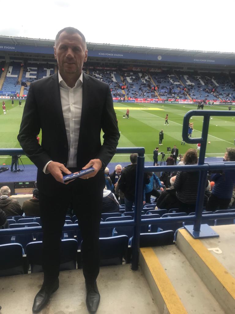 Great to be back at the King Power for @LCFC v @Arsenal. Played here many times but this is my debut as a guest. #lcfc #afc #lcfcvafc #LEIARS #KingPower #Premier_League