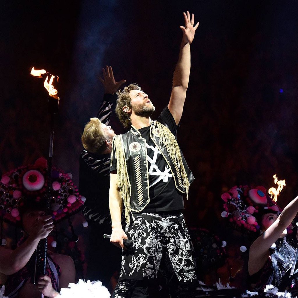 Happy birthday Howard Donald!     