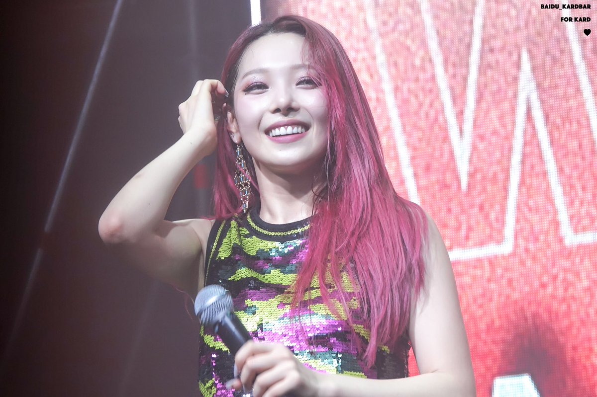 baidu_kardbar's tweet photo. 0427 WILD KARD IN SEOUL

🖤🖤🖤🖤

#KARD #카드 #JSEPH #BM #SOMIN  #JIWOO https://t.co/WIlAOLRw2U
