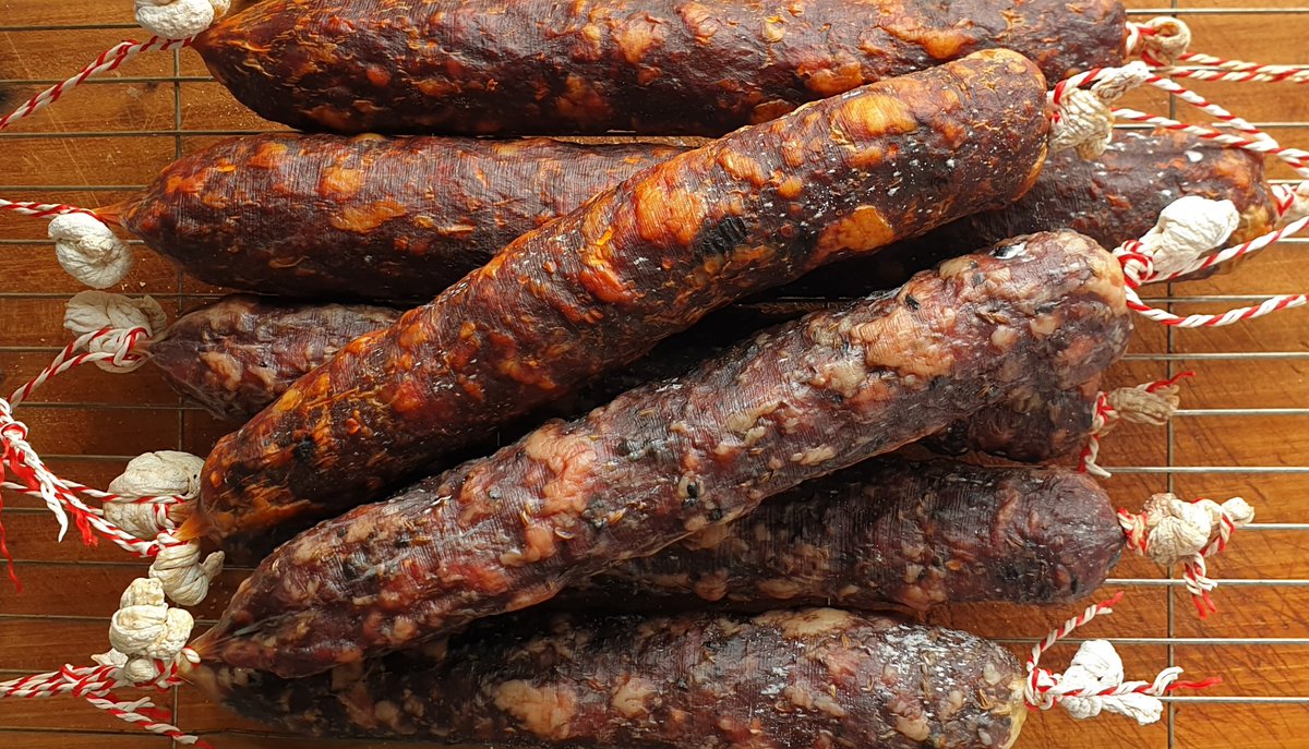 kpc1875's tweet image. When your butcher understands exactly what you need. @Rossiters Quality ingredients to quality finished product. #salami #chorizo #kitchenexperiments