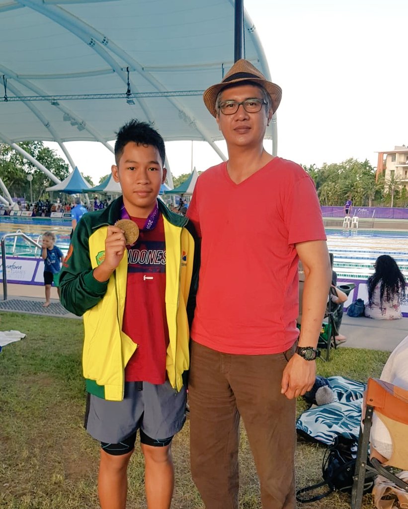 INAinDarwin's tweet photo. Hari ini, Rahmi Nayla atlit putri renang asal Kalimantan Timur menyumbangkan 1 medali perunggu dari gaya dada 200m dan 1 medali emas dari 200m gaya dada putra disumbangkan oleh Muhammad Rifqy Dzakwan atlit putra asal Kalimantan Timur. SELAMAT! 🎉🎉
#ArafuraGames2019 https://t.co/YOvAsQzgXL