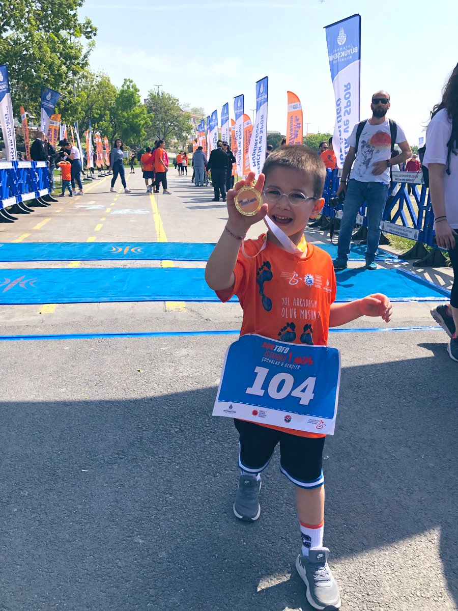 zynpnl7's tweet photo. Omurilik Felçlileri Derneği için koştuk! ❤️ #runtofd #farkındaol #iyiinsanol https://t.co/kZ1z0xaKZr